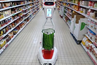 В магазинах «Ашан» покупки будут носить роботы