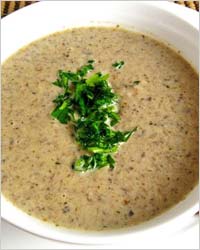 Суп-крем из шампиньонов с рисовой мукой