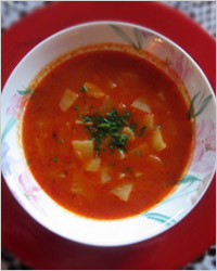 Суп из картофеля с томатной пастой
