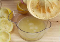 Как выжать лимонный сок