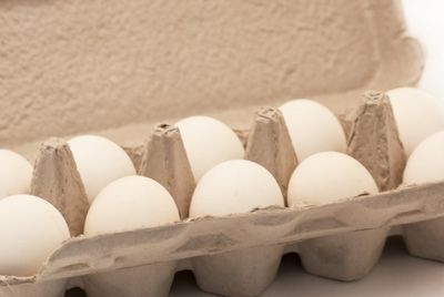 Житель Туниса съел на спор 28 сырых яиц и умер
