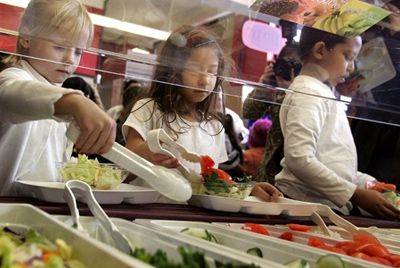 В американских школах появятся программы, которые должны постепенно уничтожить детское ожирение