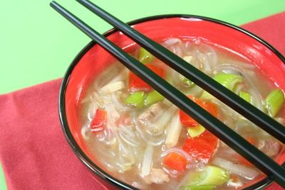 Азиатский суп с лапшой – лучшее средство от похмелья