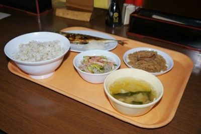Японское кафе предлагает тюремную еду