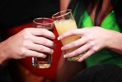 Американские студентки пьют больше студентов