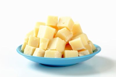 Сыр защищает зубы эффективнее жевательной резинки