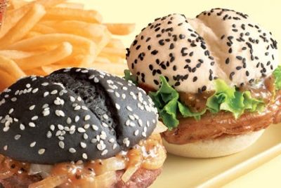 Черно-белые гамбургеры от МакДональдс