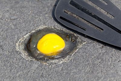 В Долине Смерти запретили жарить яйца на асфальте