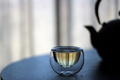 Стеклянная посуда, вдохновленная китайскими чашами