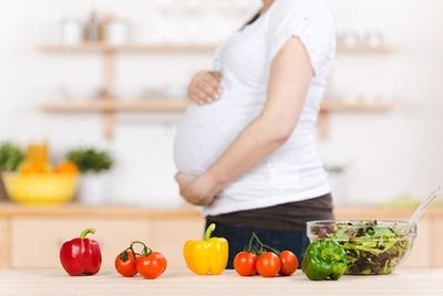 Неправильное питание во время беременности может нанести вред даже здоровью будущих внуков