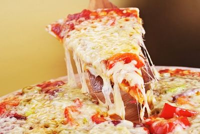 Специалисты установили, какие виды сыров лучше всего подходят для пиццы