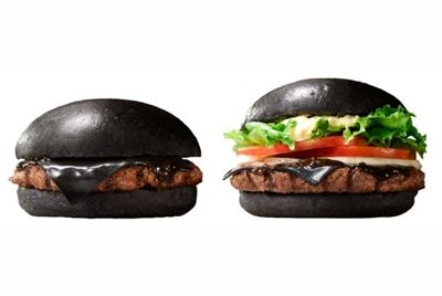 В Японии изготовили чёрные гамбургеры