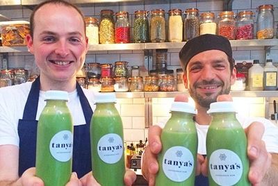 Открылся первый в мире бар, предлагающий коктейли из суперпродуктов