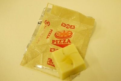 В Японии выпущен шоколад со вкусом сыра и пиццы