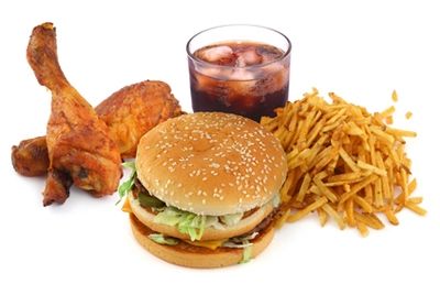 Эксперты призывают ввести налог на вредную пищу