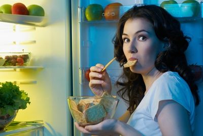 Употребление еды в ночное время может негативно сказаться на памяти