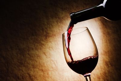 Учёные работают над вином, не создающим похмелья