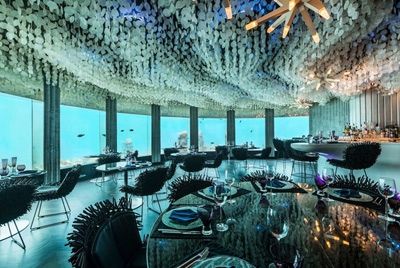 На Мальдивах появился подводный ресторан 