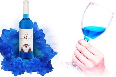 Первое в мире синее вино поступило в продажу
