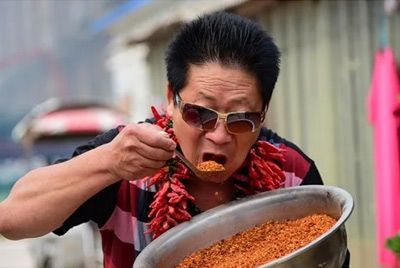 Китаец ежедневно съедает больше 2 кг перца чили