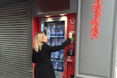В Париже появился автомат по продаже мяса