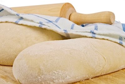 Специалисты придумали делать хлеб из хмеля