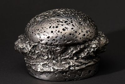 Бургер из метеорита за 20000$