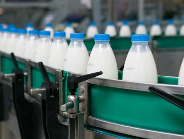 Продукты с заменителями молочных жиров начнут маркировать