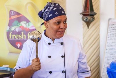 Шеф-повар из Кении стала рекордсменом по непрерывной готовке