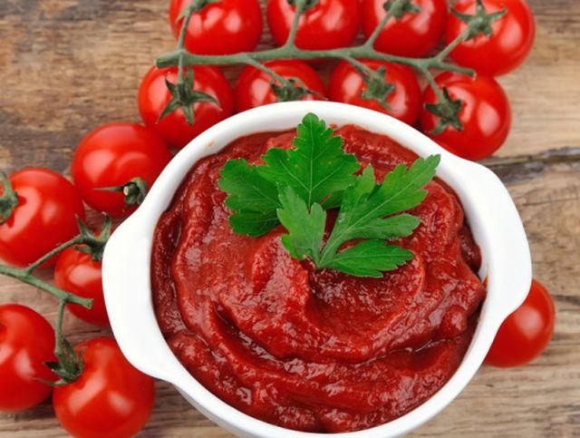 Специалисты Росконтроля оценили томатную пасту 