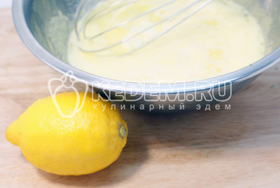 Добавить цедру лимона