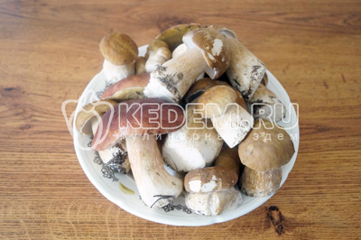 Белые грибы перебрать