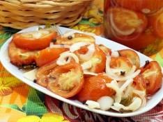Маринованные помидоры с луком - рецепт