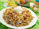 Салат «Гнездо». Пошаговый кулинарный рецепт с фотографиями приготовления салата на Пасху с курицей, колбасой и маринованными грибами