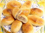 Пирожки с мясом и рисом