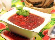 Вкусный борщ с черемшой