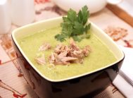 Крем-суп из зелёного горошка и брокколи