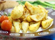 Картофель дольками в духовке