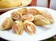 Блины с семгой и сыром