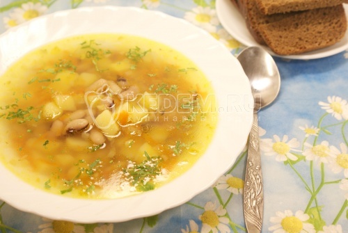 Суп с фасолью. Кулинарный фото рецепт приготовления супа с фасолью.