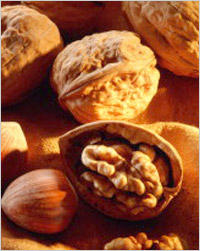 Витамин Н (биотин). Пополнить запас витамина H можно, употребляя в пищу орехи.