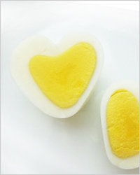 яйца в форме сердец
