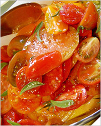 салат из помидоров в итальянском стиле