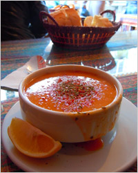 тарелка турецкого чечевичного супа