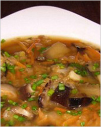 Пикантный суп с белыми грибами