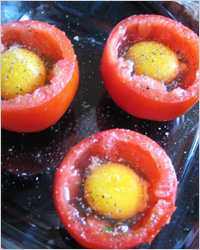 Яичница в томатах