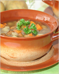 Постный суп с зеленью и грибами