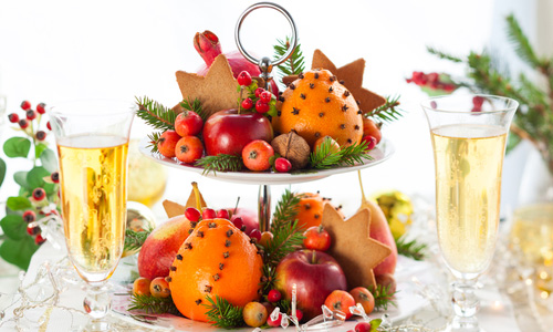 Украшение новогоднего стола фруктами