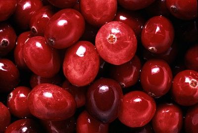 Как клюквенный сок помогает здоровью