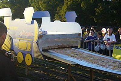 Самая длинная пицца